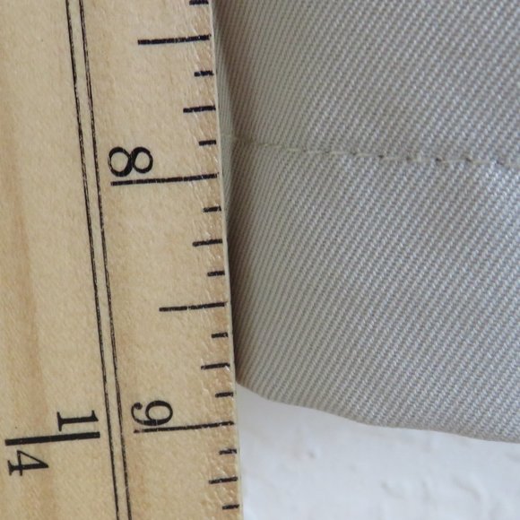 IZOD* Men's 1.5" Belt Loop Multipocketed Flat Front Khaki Golf Shorts~ Size 36 - Picture 7 of 13